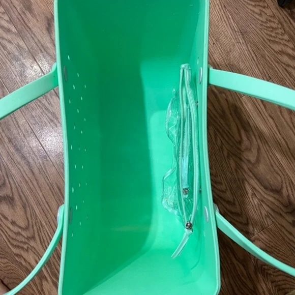 Bogg Bag XL Mint Green - Picture 2 of 3